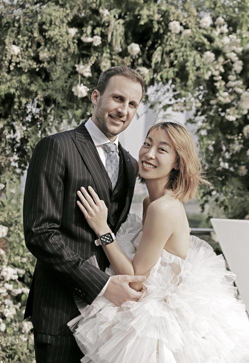 国产精品情侣,演绎浪漫时光